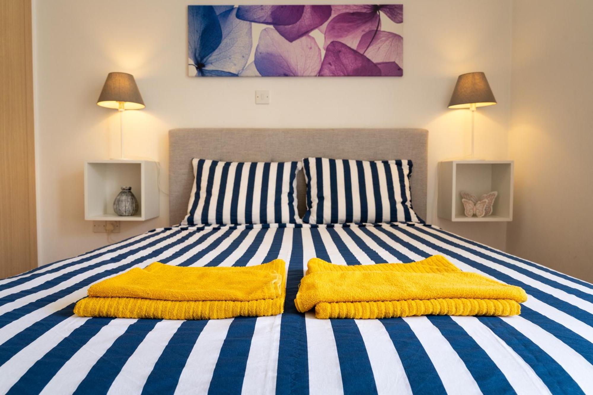 Апартаменты Blue Dawn Center Flat Ларнака Экстерьер фото