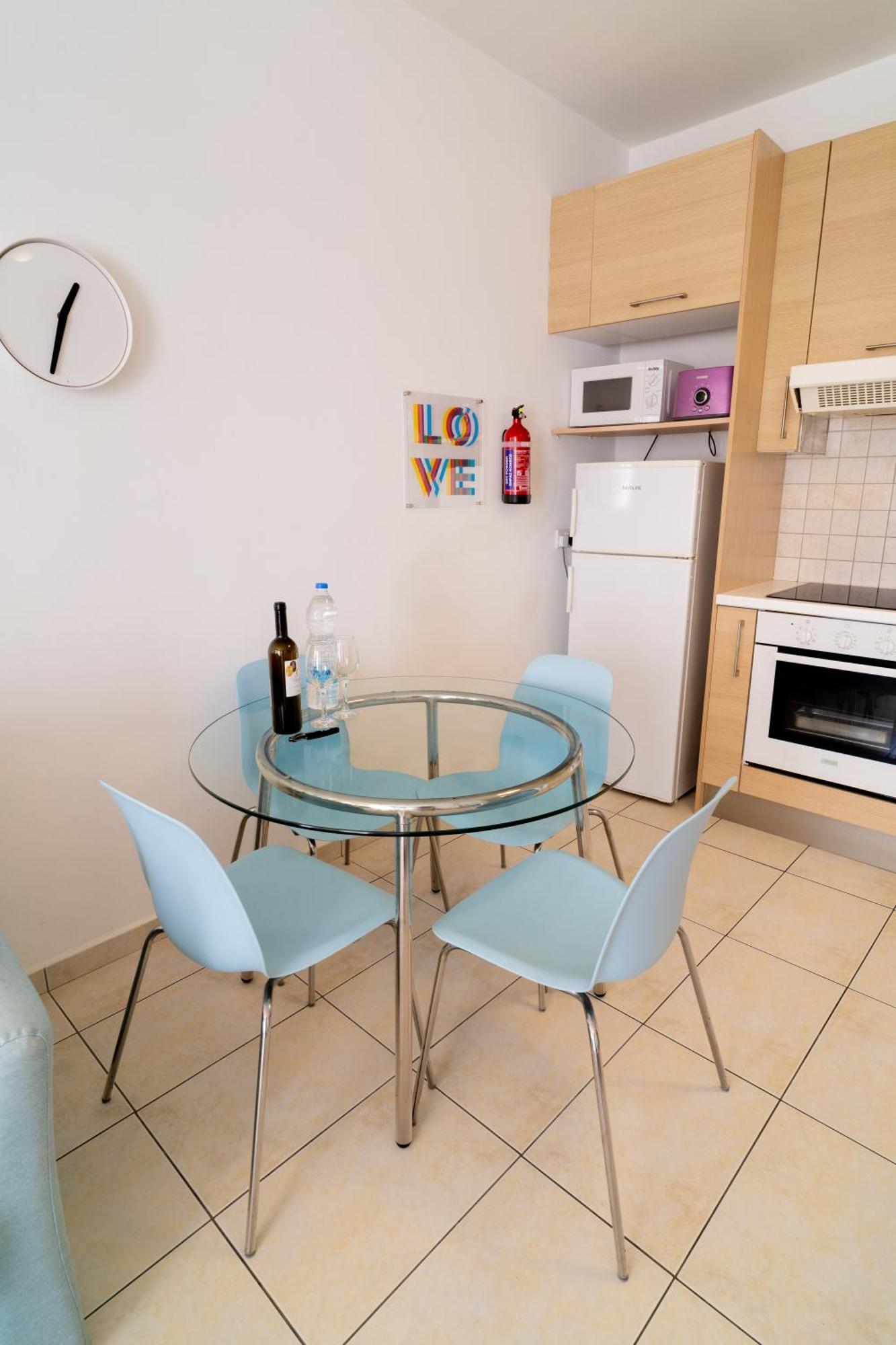 Апартаменты Blue Dawn Center Flat Ларнака Экстерьер фото
