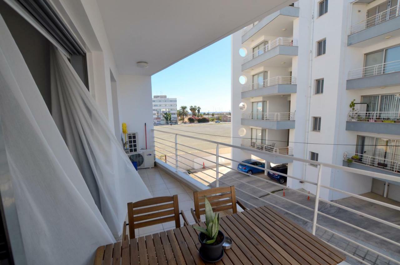 Апартаменты Blue Dawn Center Flat Ларнака Экстерьер фото